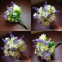 lavender and daisies posy